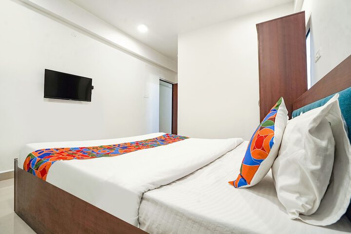 Room 15 of 29