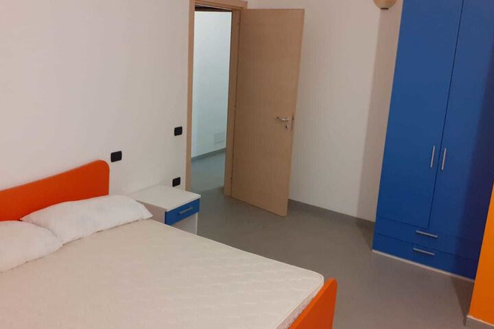 Room 12 of 14