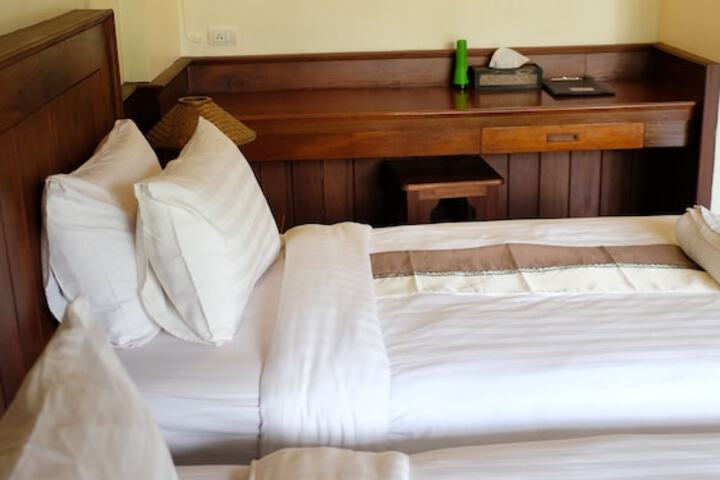 Room 5 of 37
