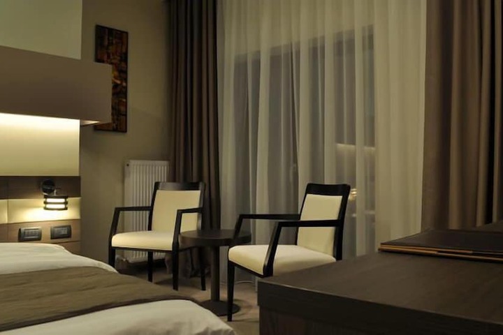 Room 19 of 43