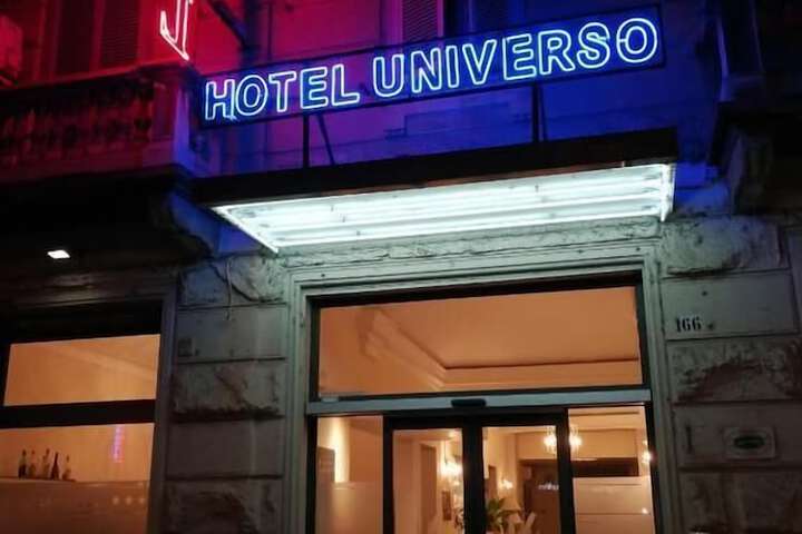 Hotel 42 of 43