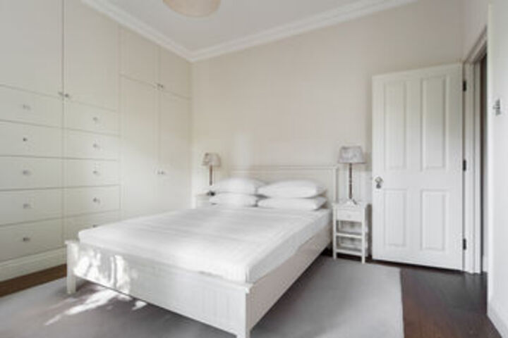 Room 48 of 119
