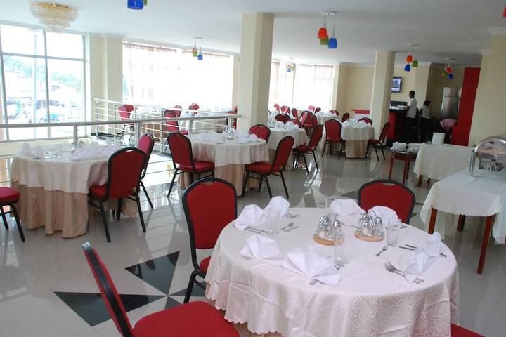 Ballroom/Hall 20 of 29