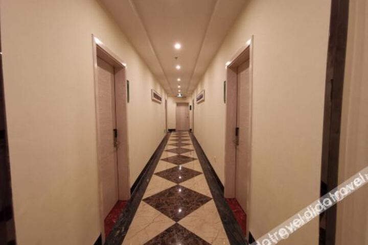 Hotel Interior 9 of 16