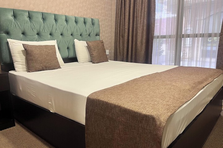 Room 5 of 30