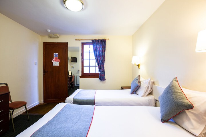 Room 13 of 53