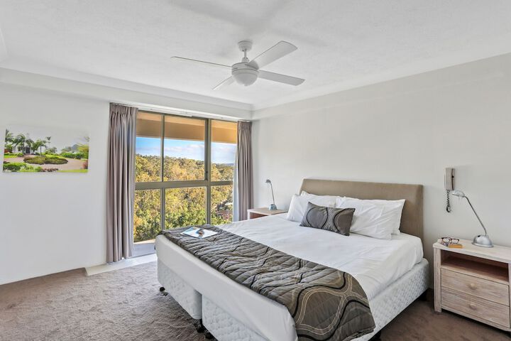 Room 21 of 293