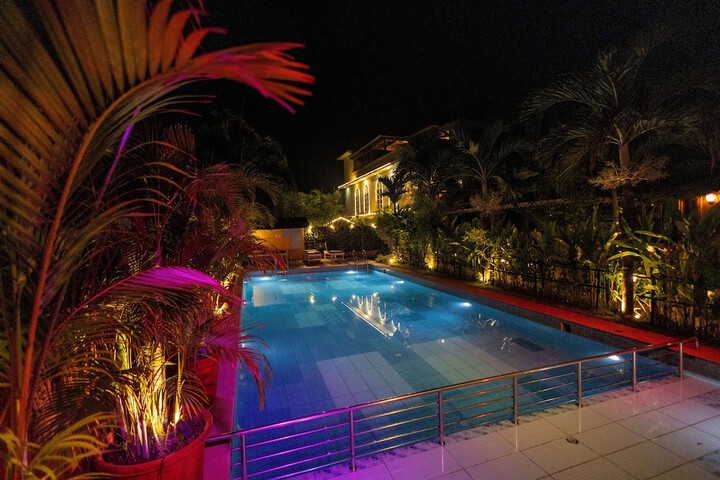 Pool 56 of 117