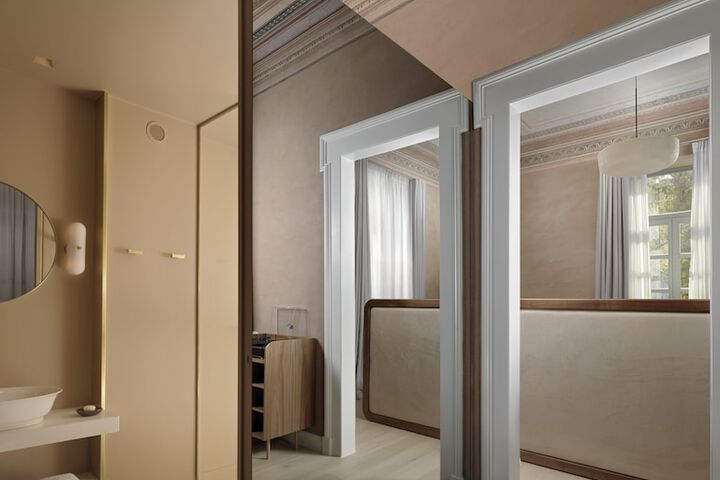 Room 47 of 67