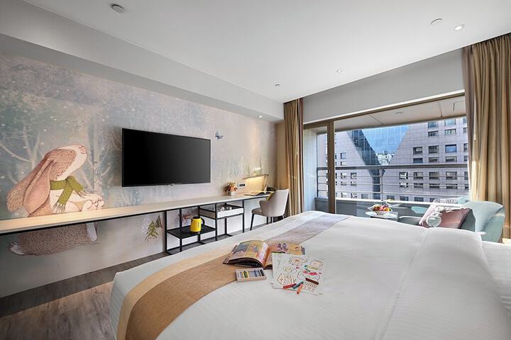 Room 30 of 94