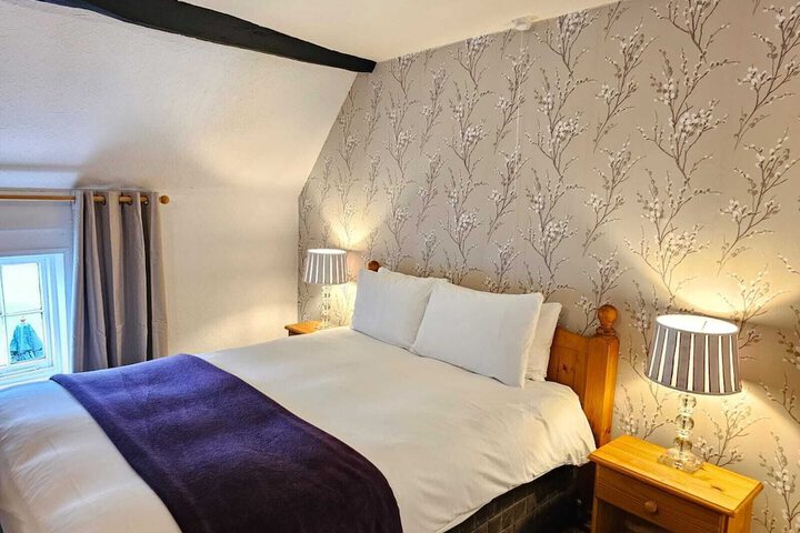 Room 5 of 29