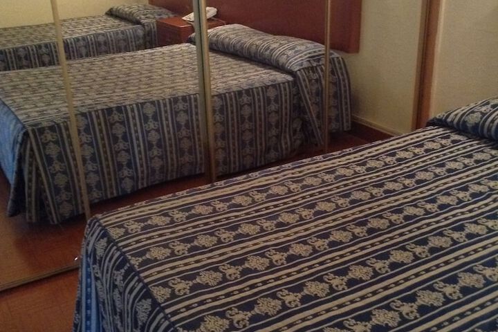 Room 6 of 47