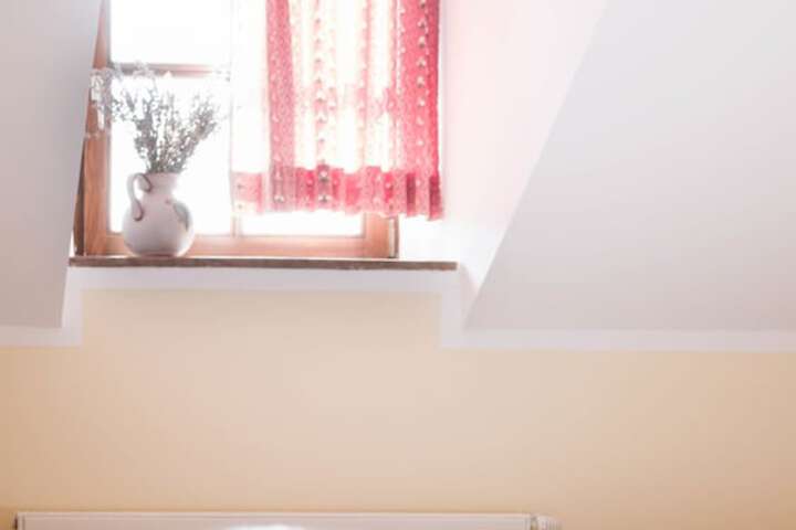 Room 25 of 74
