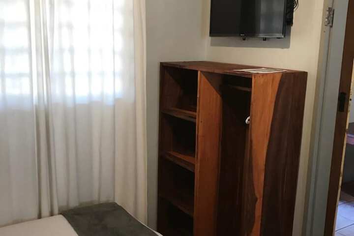 Room 8 of 31
