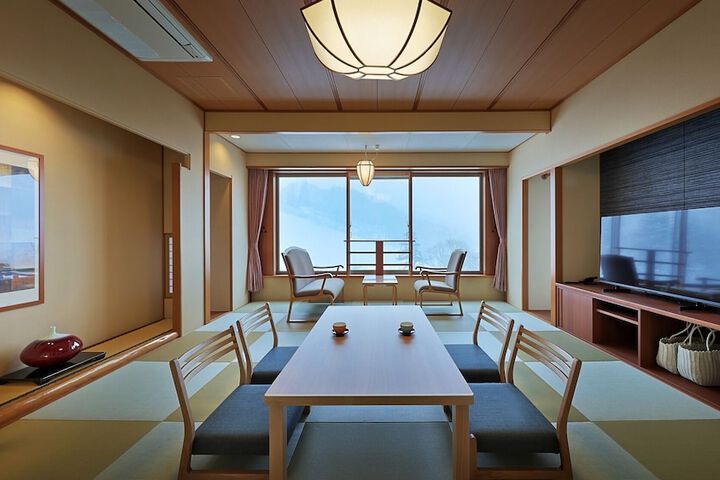 Room 21 of 62