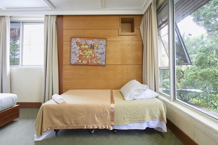 Room 6 of 39