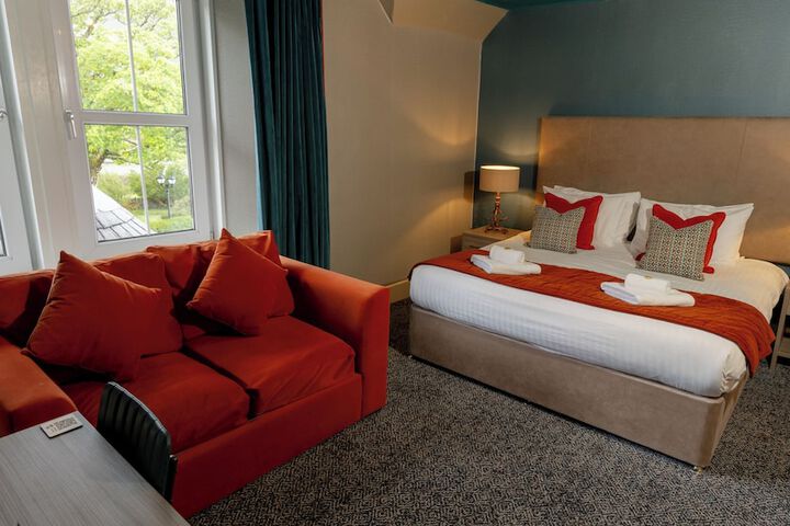 Room 32 of 117