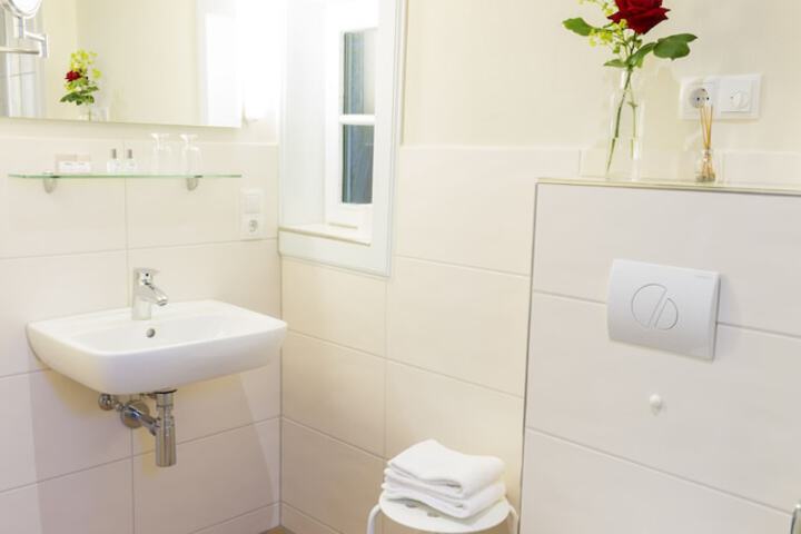 Room 15 of 23