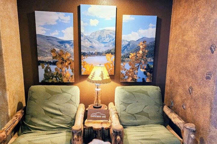 Hotel Interior 4 of 79