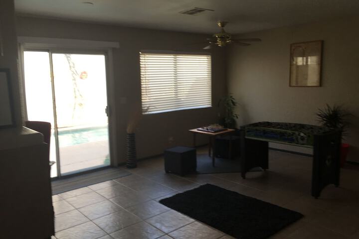 Room 11 of 30