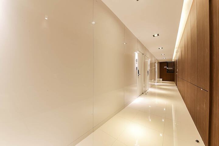 Ballroom/Hall 26 of 29