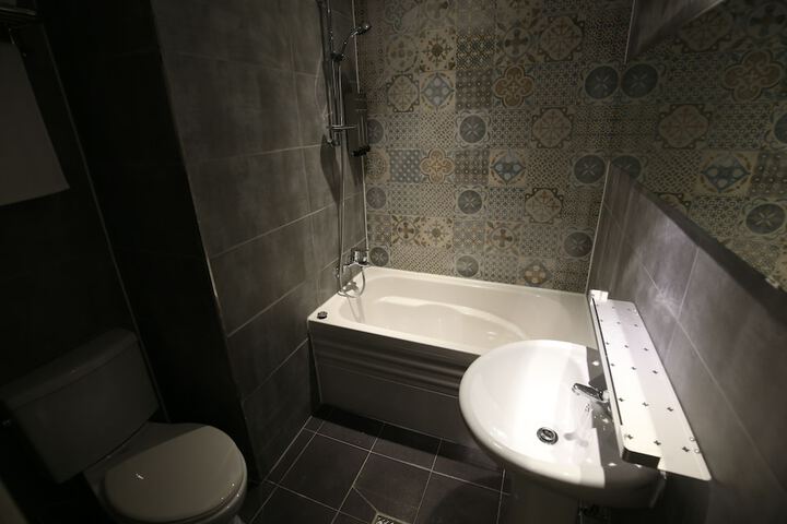 Room 18 of 20
