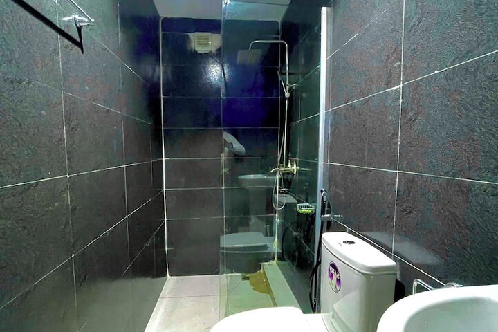 Room 19 of 32