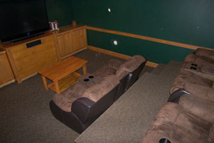 Entertainment 220 of 222