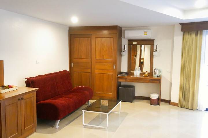 Room 29 of 90