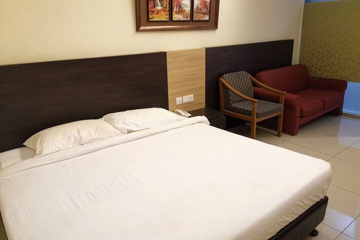 Room 25 of 62