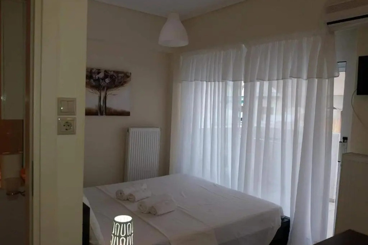Room 3 of 11