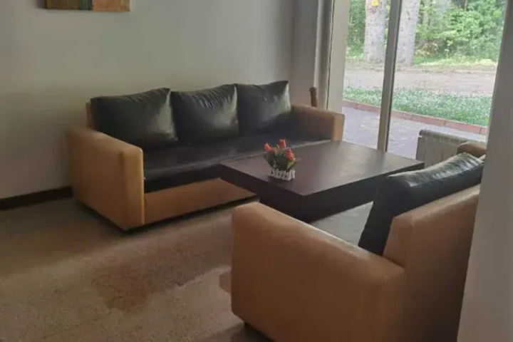 Room 4 of 15