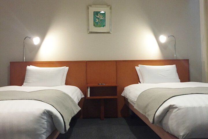 Room 6 of 78