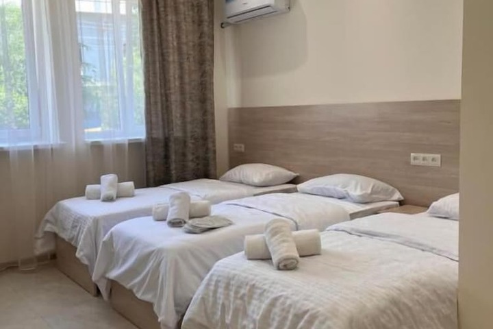 Room 2 of 47