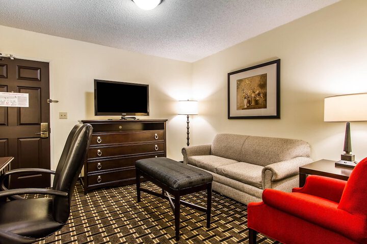 Room 18 of 59