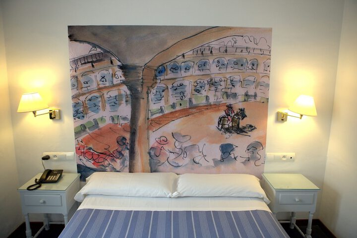 Room 8 of 48