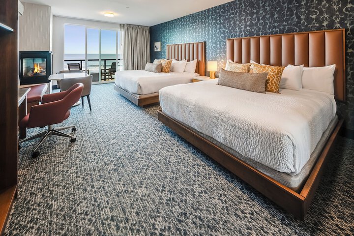 Room 60 of 220