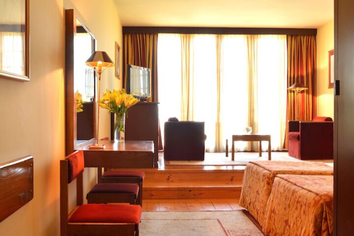 Room 28 of 54