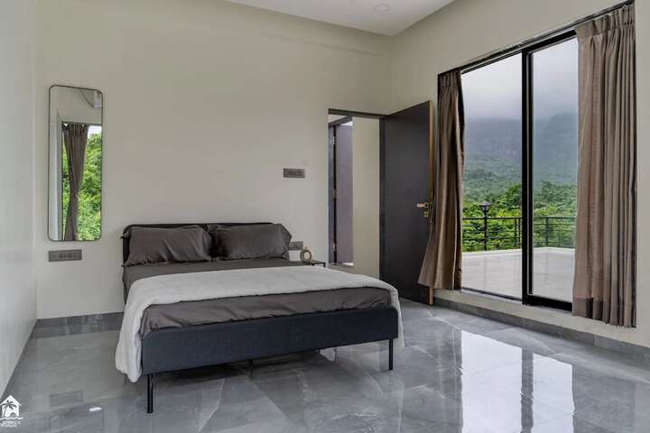 Parvata Vista by Soumils Stays