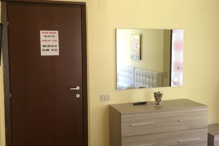Room 14 of 57