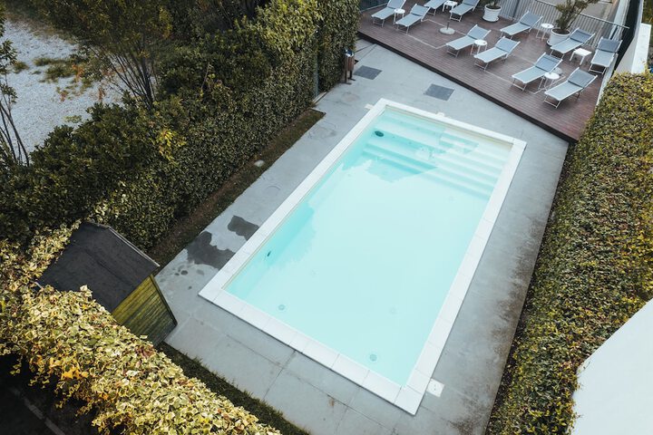 Hotel Pool