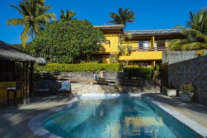 Pool Hotel
