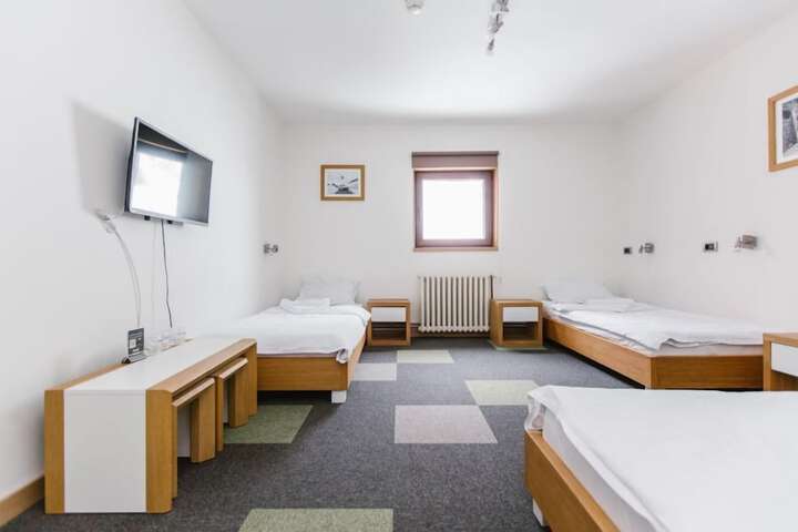 Room 30 of 62