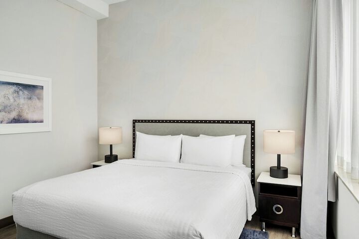 Room 12 of 30