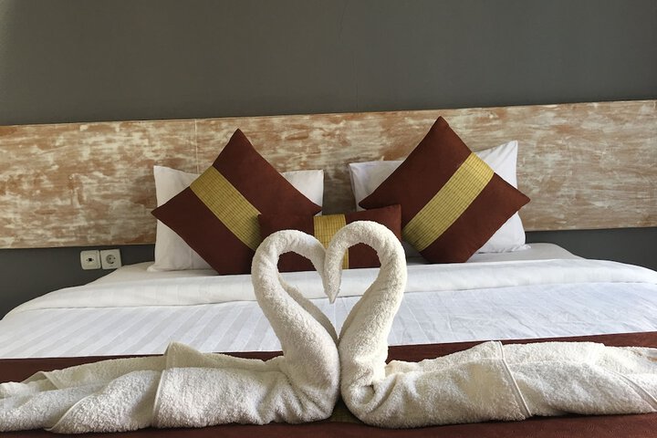 Room 8 of 36