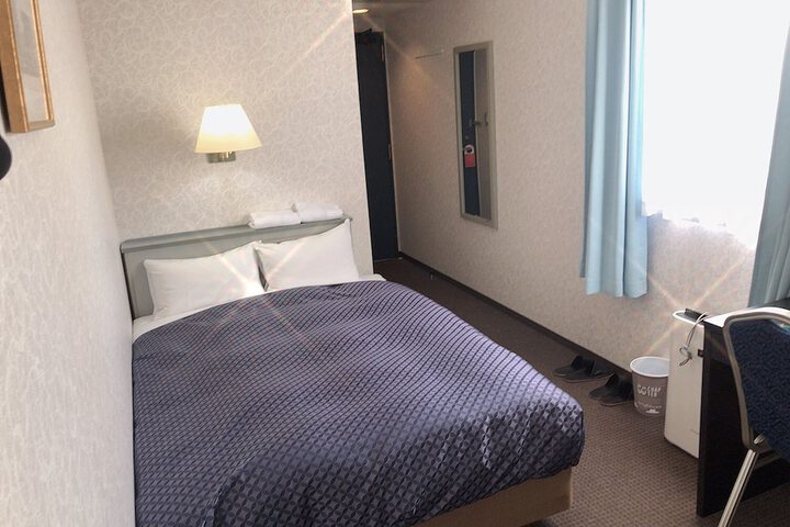 Room 8 of 44