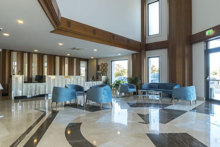Hotel Interior 5 of 158