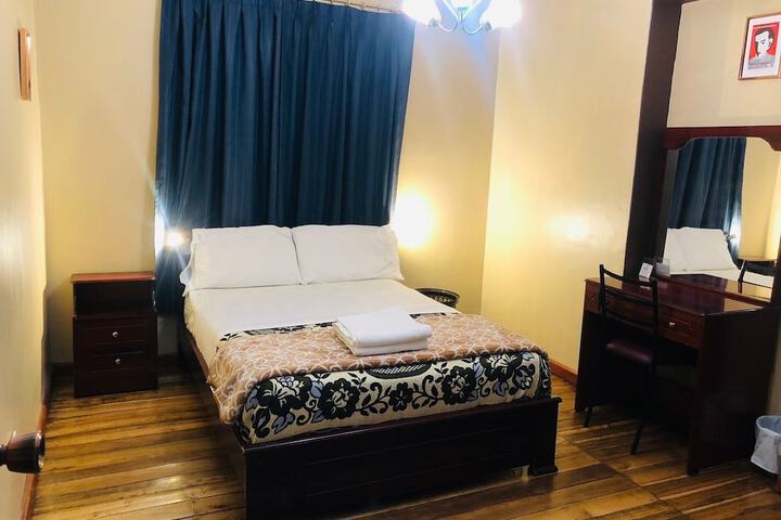 Room 13 of 26