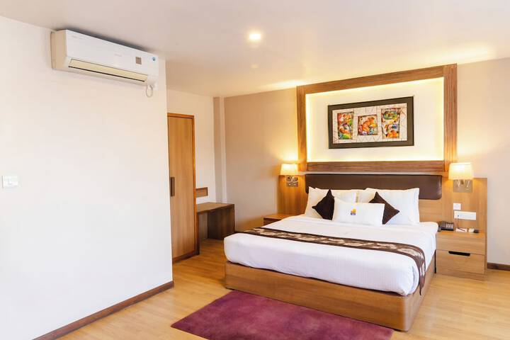 Room 10 of 29