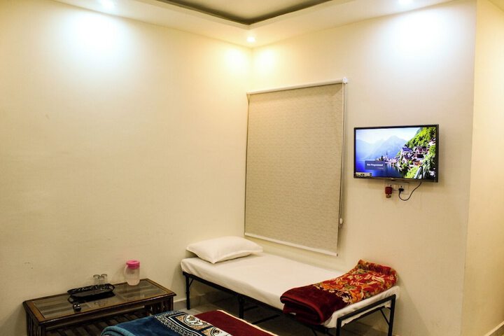 Room 9 of 22